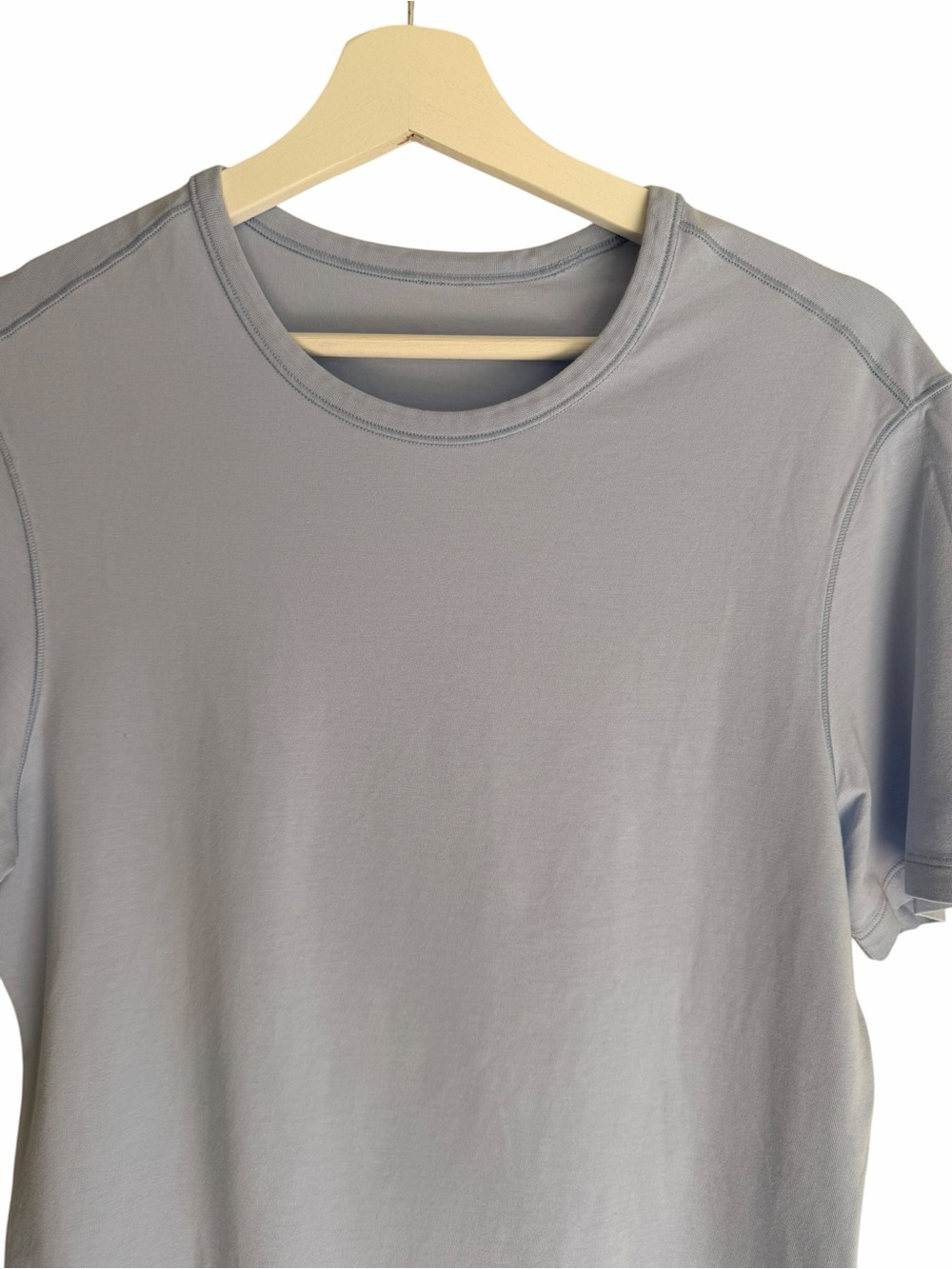lululemon athletica Men's Short Sleeve Crew Tee - Light Blue Gray